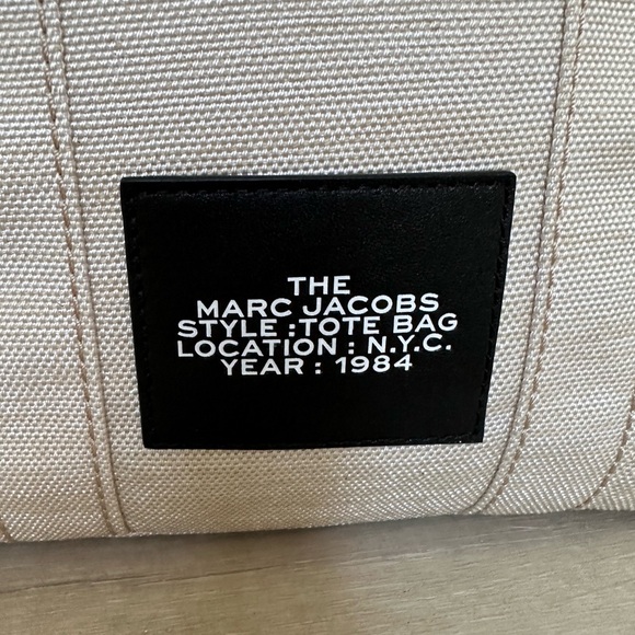 Marc Jacobs The Tote Bag - Medium - NWT - Rare - Picture 5 of 13